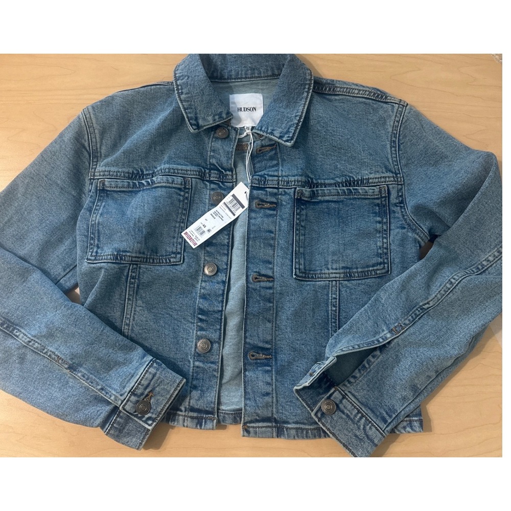Hudson Jeans Risque Fashion Jacket Medium Wash Cropped Denim Trucker Pockets NEW